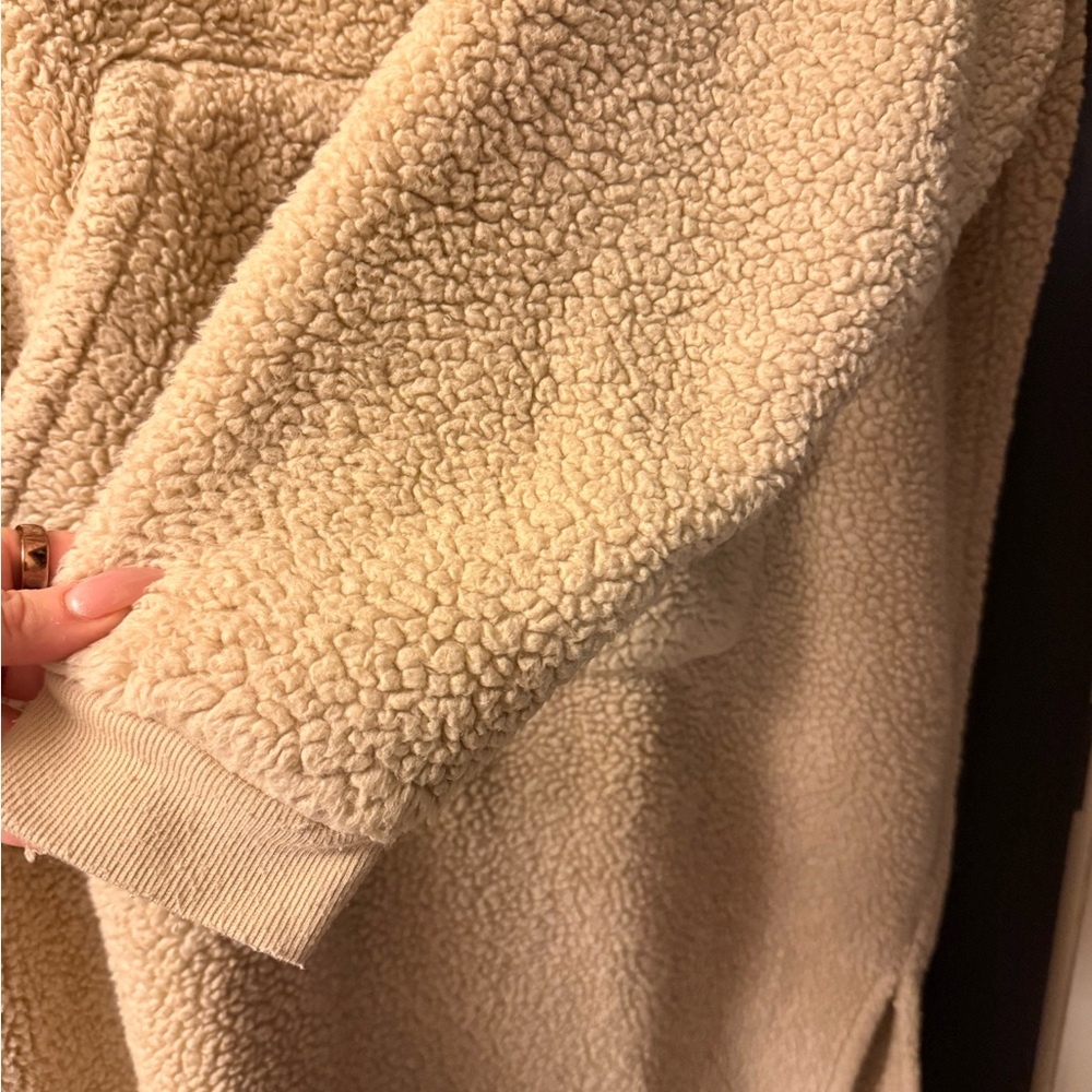 Simons Cozy Tan Hooded Robe - Picture 2 of 5